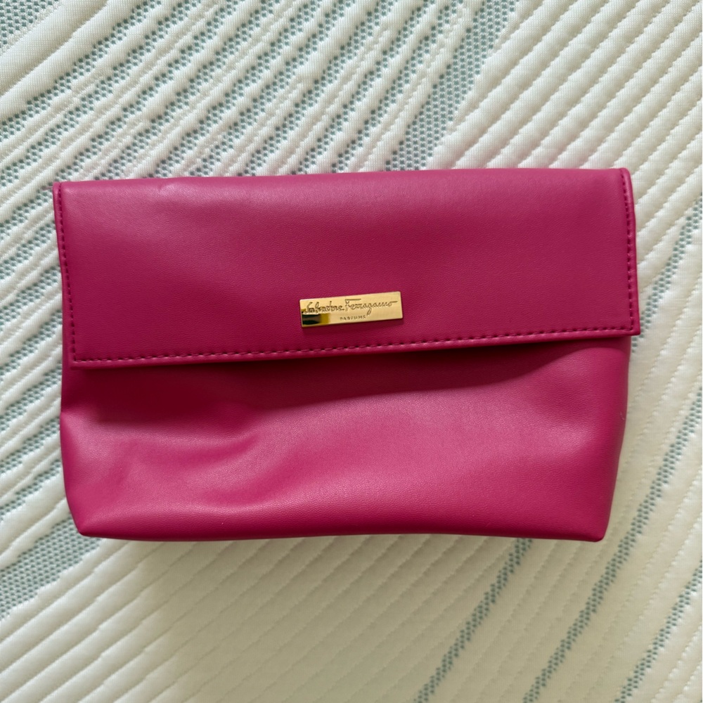 Pink Salvatore Ferragamo Makeup Pouch – Like New